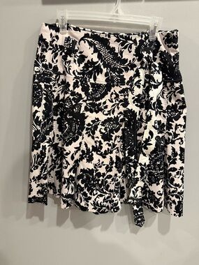 Camille La Vie Black and White Floral Skater Skirt